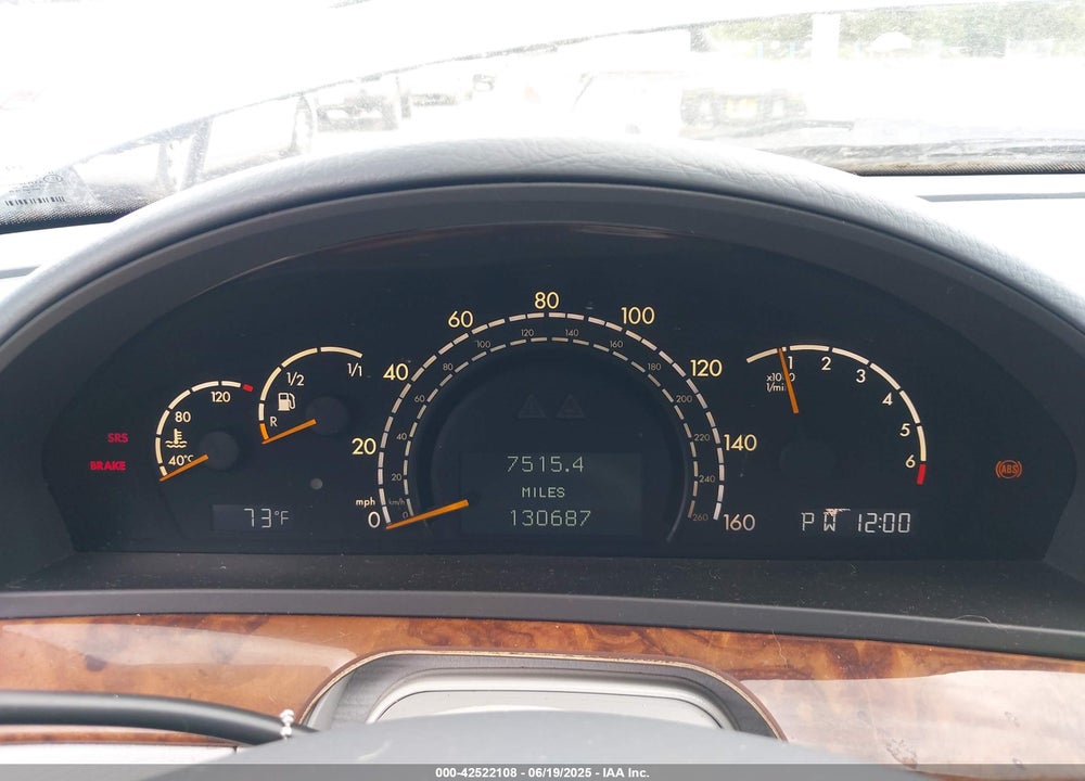 2000 MERCEDES-BENZ S 500 VIN: WDBNG75J2YA071359