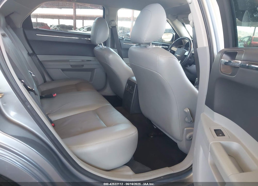 2006 CHRYSLER 300 VIN: 2C3KA53G26H488162
