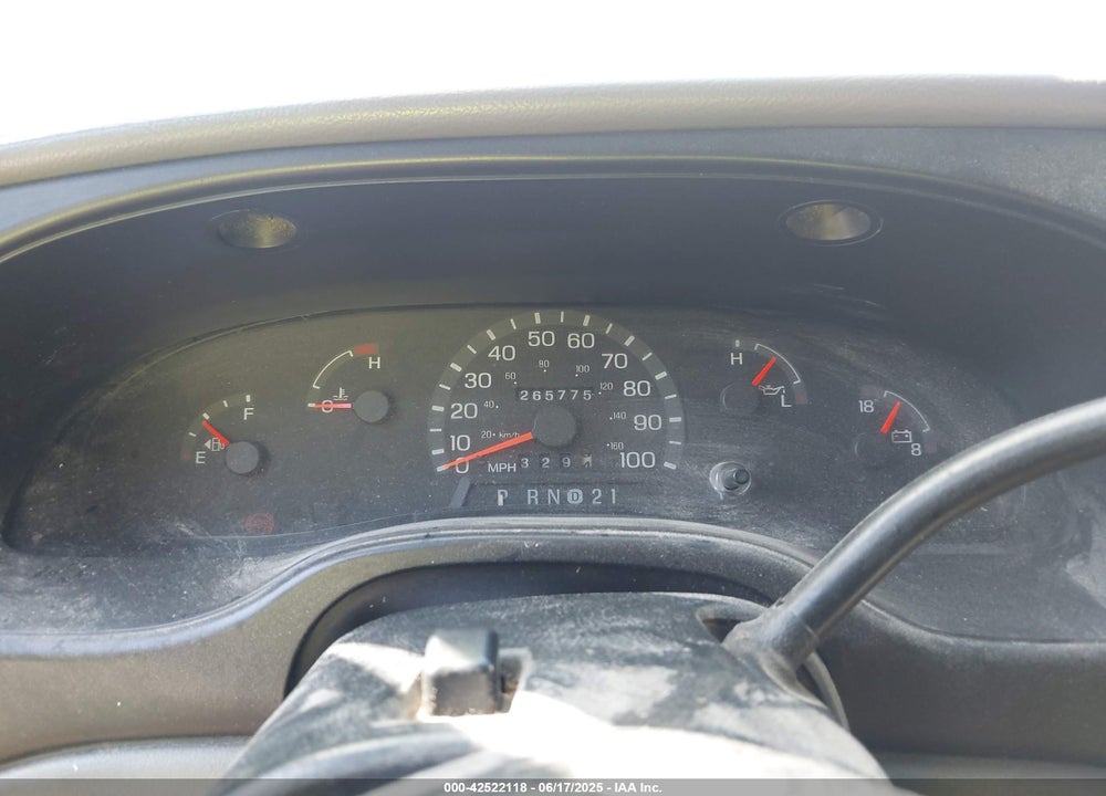 2002 FORD E-350 SUPER DUTY XL/XLT VIN: 1FBSS31S92HA41546