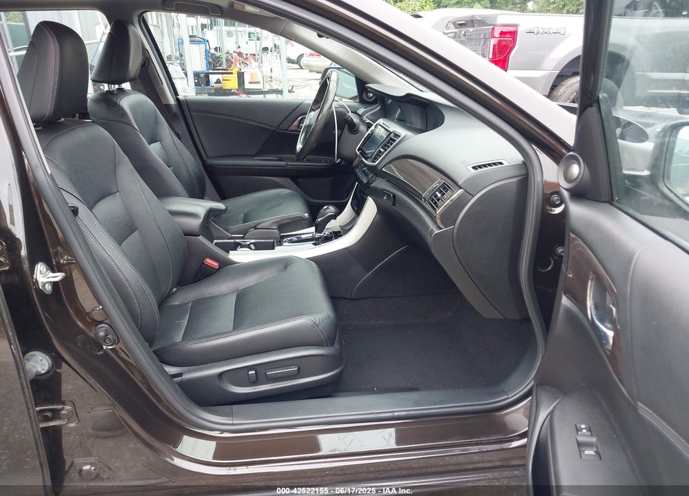 2017 HONDA ACCORD TOURING V6 VIN: 1HGCR3F91HA039309