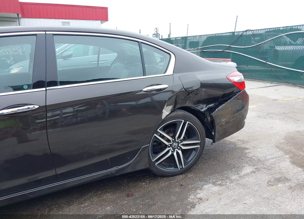 2017 HONDA ACCORD TOURING V6 VIN: 1HGCR3F91HA039309