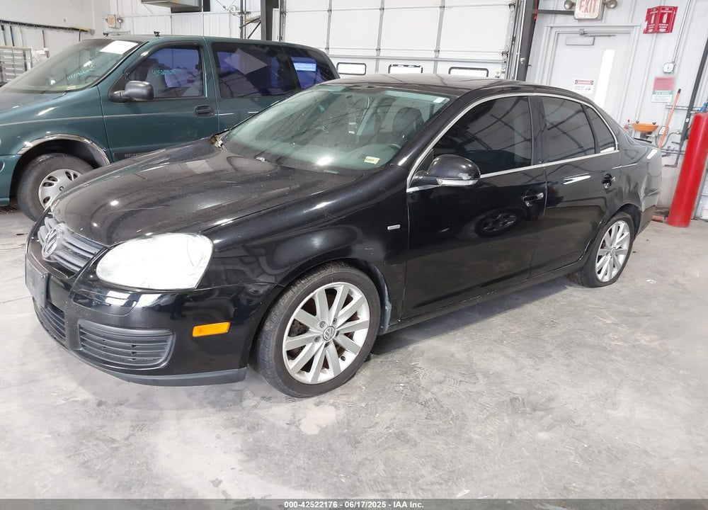 2010 VOLKSWAGEN JETTA WOLFSBURG EDITION VIN: 3VWRJ7AJ2AM061513