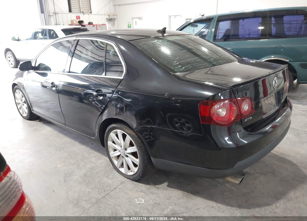 2010 VOLKSWAGEN JETTA WOLFSBURG EDITION VIN: 3VWRJ7AJ2AM061513