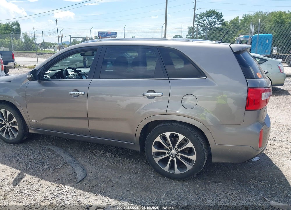 2014 KIA SORENTO VIN: 5XYKWDA72EG464810
