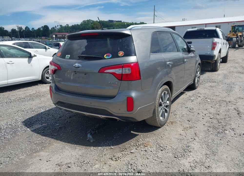 2014 KIA SORENTO VIN: 5XYKWDA72EG464810