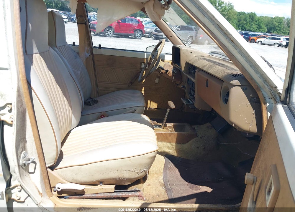1981 TOYOTA TERCEL VIN: JT2AL21E0B2237640