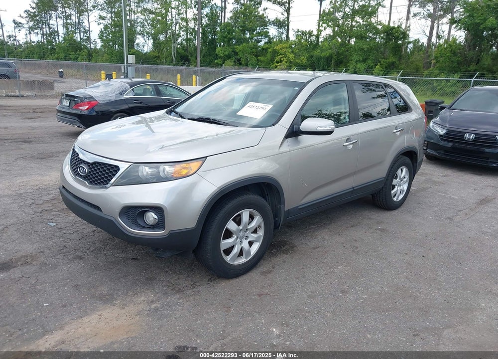 2013 KIA SORENTO VIN: 5XYKT3A11DG399543