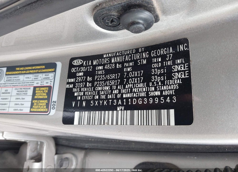 2013 KIA SORENTO VIN: 5XYKT3A11DG399543