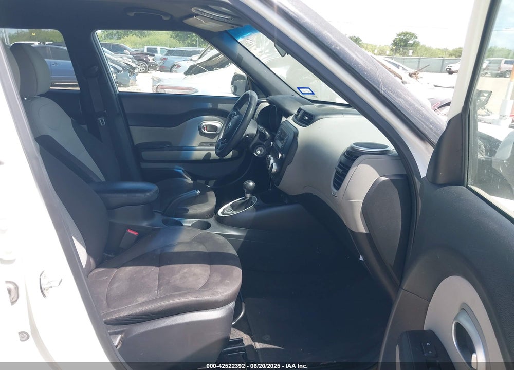2016 KIA SOUL VIN: KNDJN2A21G7296276