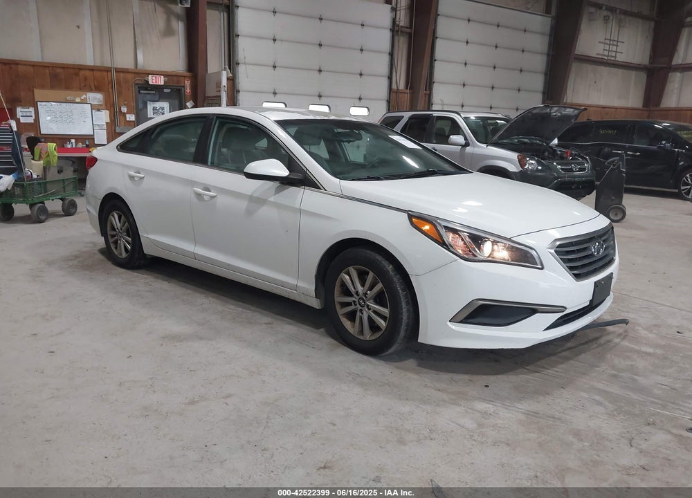 2016 HYUNDAI SONATA SE VIN: 5NPE24AF6GH377178