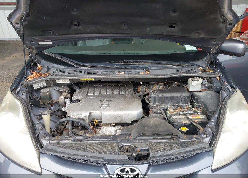 2010 TOYOTA SIENNA XLE VIN: 5TDDK4CC5AS030134