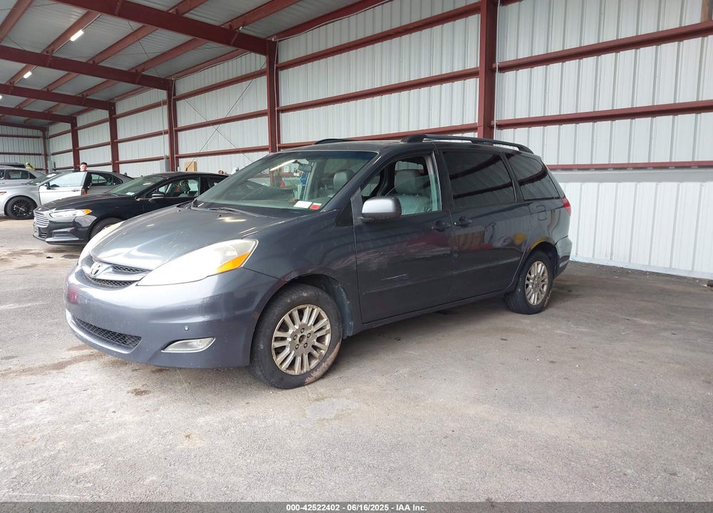 2010 TOYOTA SIENNA XLE VIN: 5TDDK4CC5AS030134