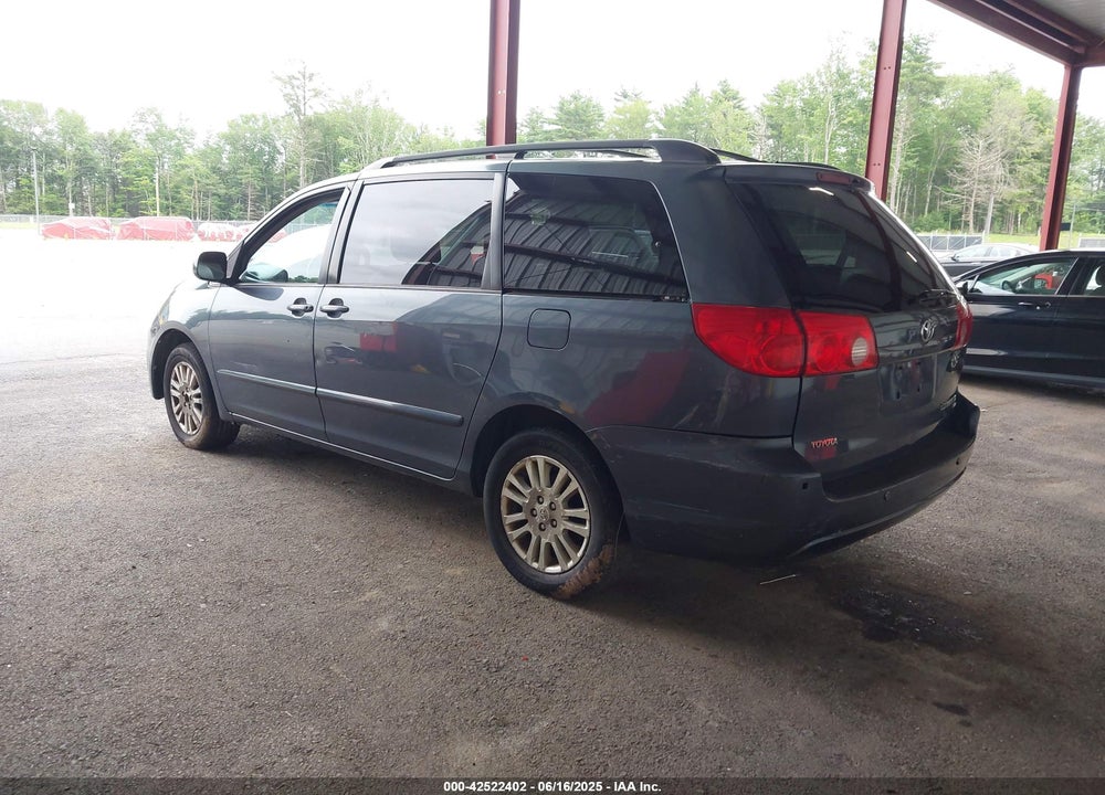 2010 TOYOTA SIENNA XLE VIN: 5TDDK4CC5AS030134