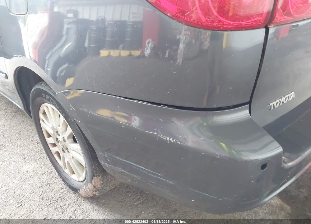 2010 TOYOTA SIENNA XLE VIN: 5TDDK4CC5AS030134