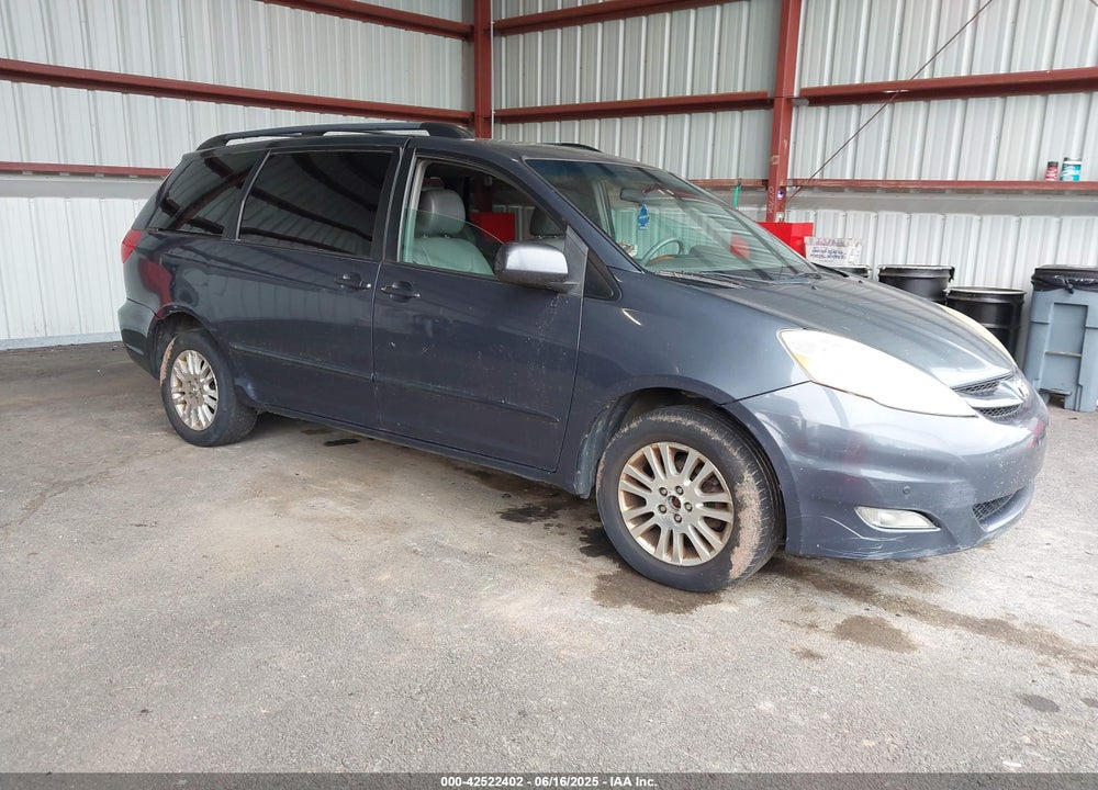 2010 TOYOTA SIENNA XLE VIN: 5TDDK4CC5AS030134