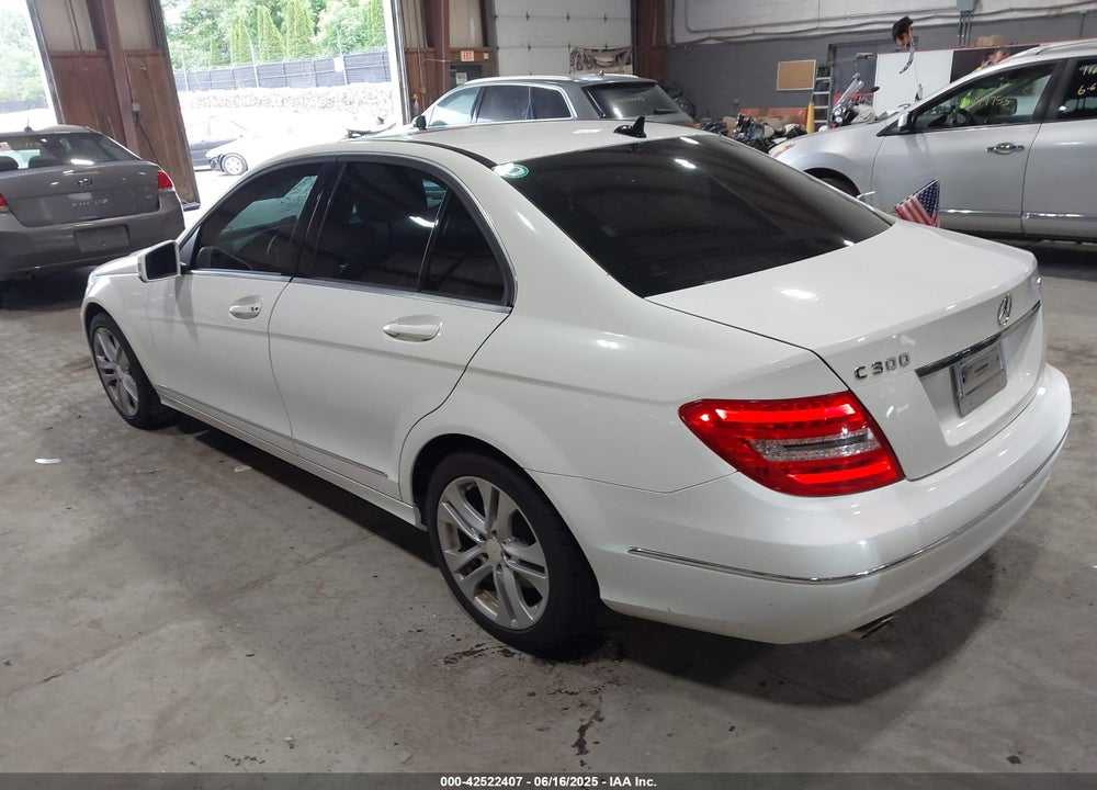 2013 MERCEDES-BENZ C 300 VIN: WDDGF8AB3DA859410