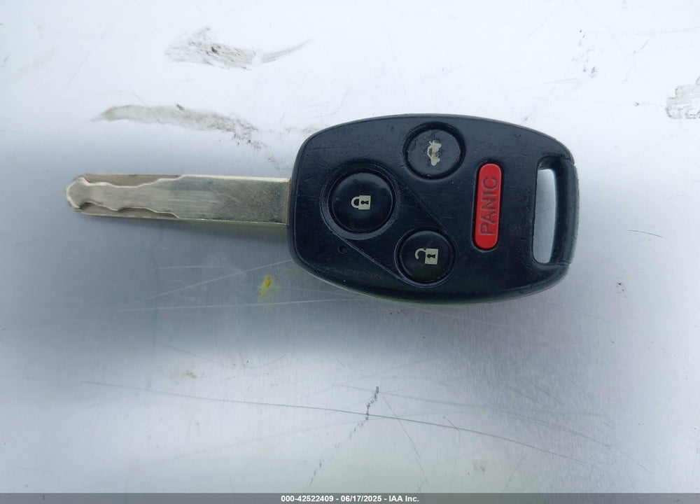2012 HONDA ACCORD VIN: 1HGCP3F82CA011928