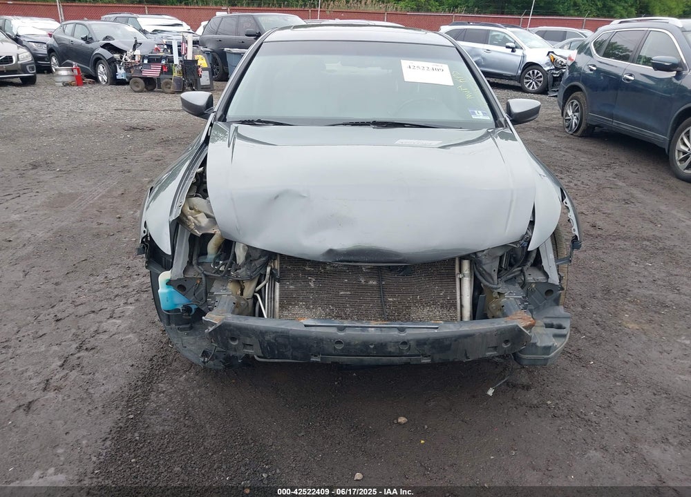 2012 HONDA ACCORD VIN: 1HGCP3F82CA011928