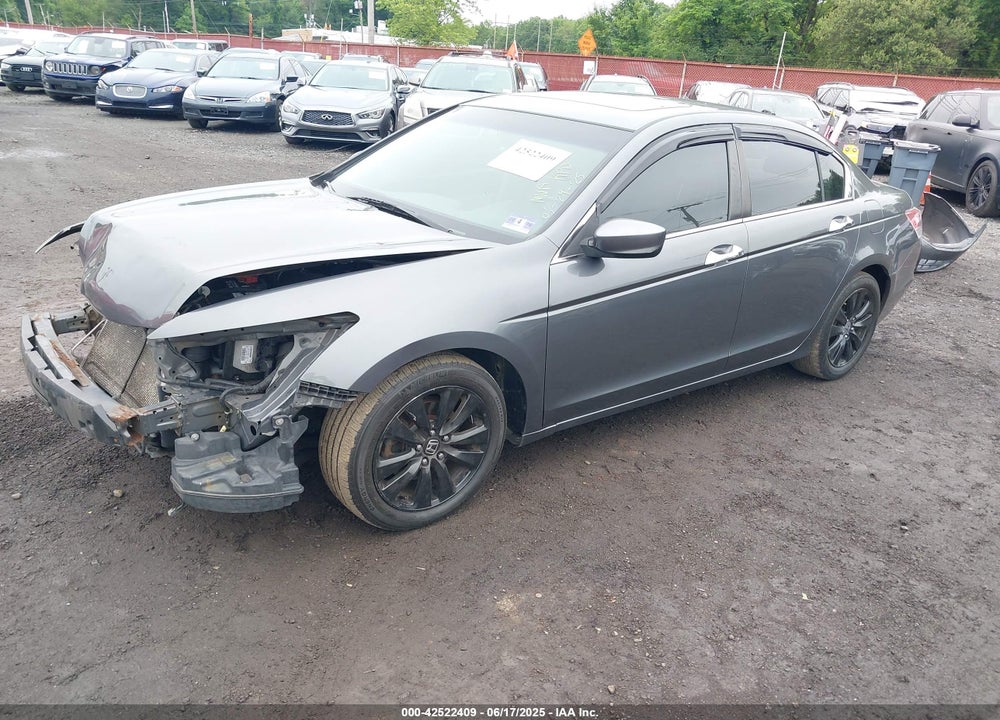2012 HONDA ACCORD VIN: 1HGCP3F82CA011928