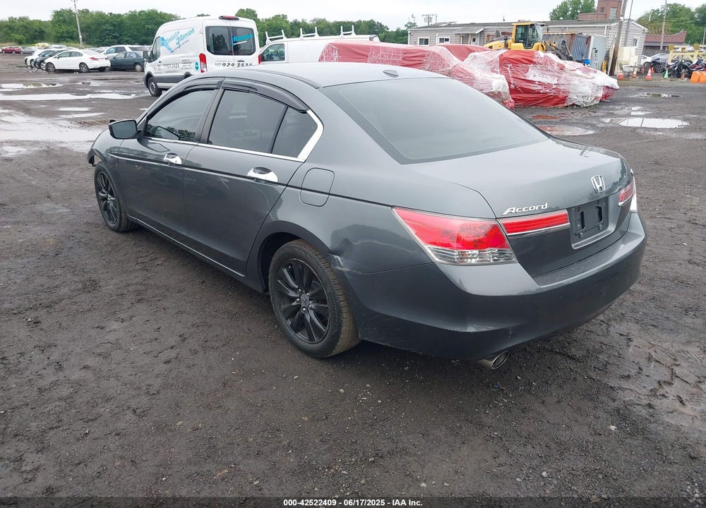 2012 HONDA ACCORD VIN: 1HGCP3F82CA011928