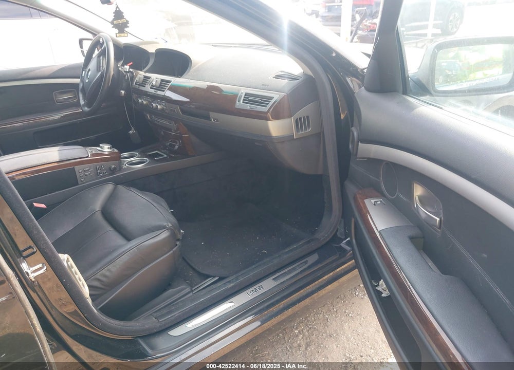2008 BMW 750LI VIN: WBAHN83588DT79566