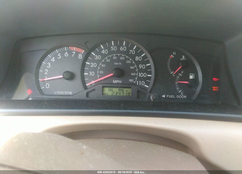 2005 TOYOTA COROLLA CE VIN: JTDBR32E852056157
