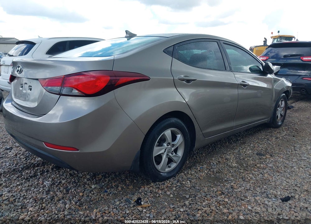2014 HYUNDAI ELANTRA VIN: 5NPDH4AEXEH533656