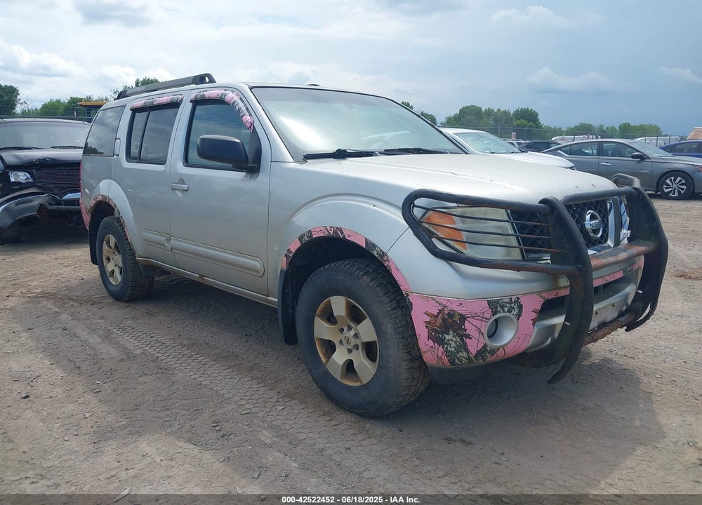 2005 NISSAN PATHFINDER XE VIN: 5N1AR18W45C779915