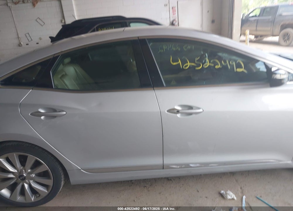 2016 HYUNDAI AZERA VIN: KMHFH4JGXGA508661