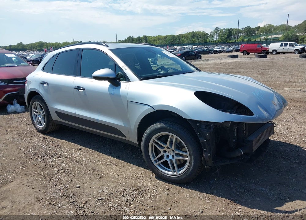 2018 PORSCHE MACAN SPORT EDITION VIN: WP1AA2A59JLB04041