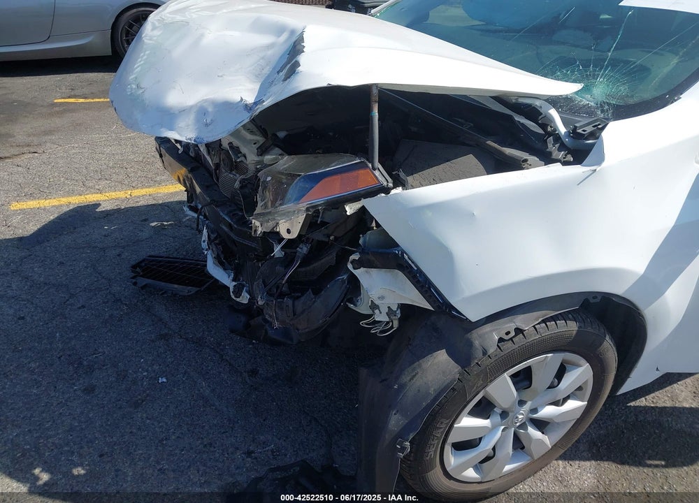 2016 TOYOTA COROLLA LE VIN: 5YFBURHE4GP509882