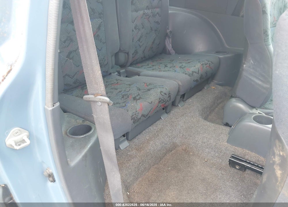 1997 TOYOTA RAV4 VIN: JT3XP10V1V0006980