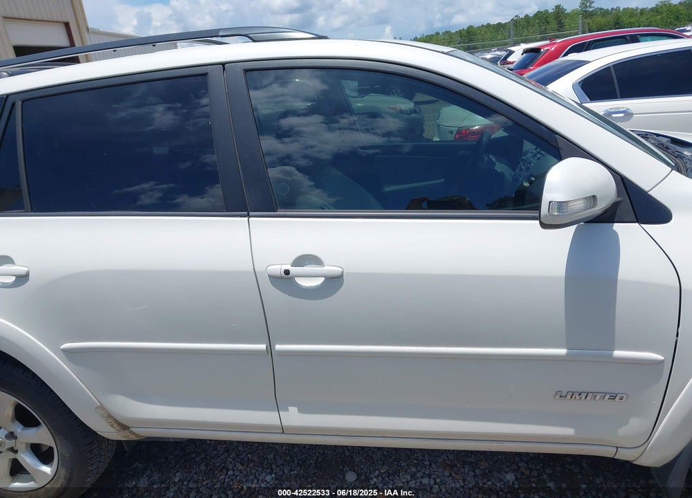 2011 TOYOTA RAV4 VIN: 2T3YF4DV1BW101285