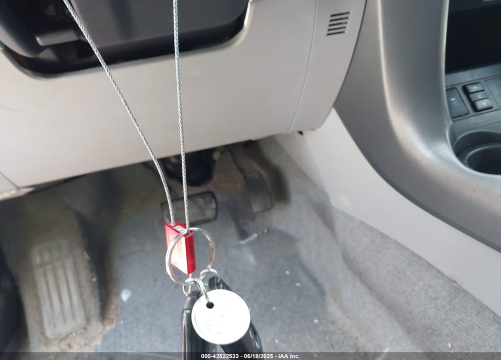 2011 TOYOTA RAV4 VIN: 2T3YF4DV1BW101285