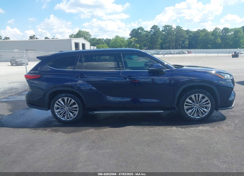 2022 TOYOTA HIGHLANDER VIN: 5TDFZRAH4NS140629