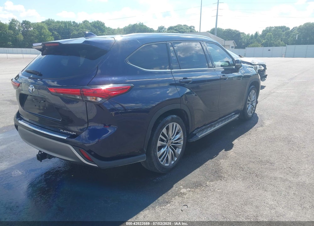 2022 TOYOTA HIGHLANDER VIN: 5TDFZRAH4NS140629