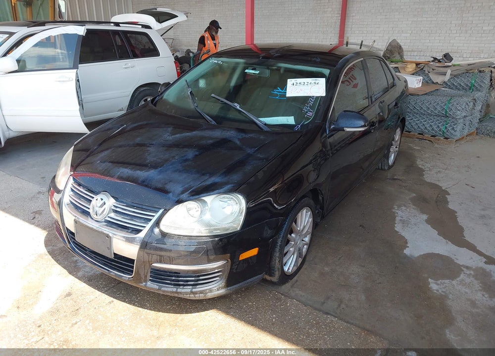 2010 VOLKSWAGEN JETTA VIN: 3VWJZ7AJ0AM039774