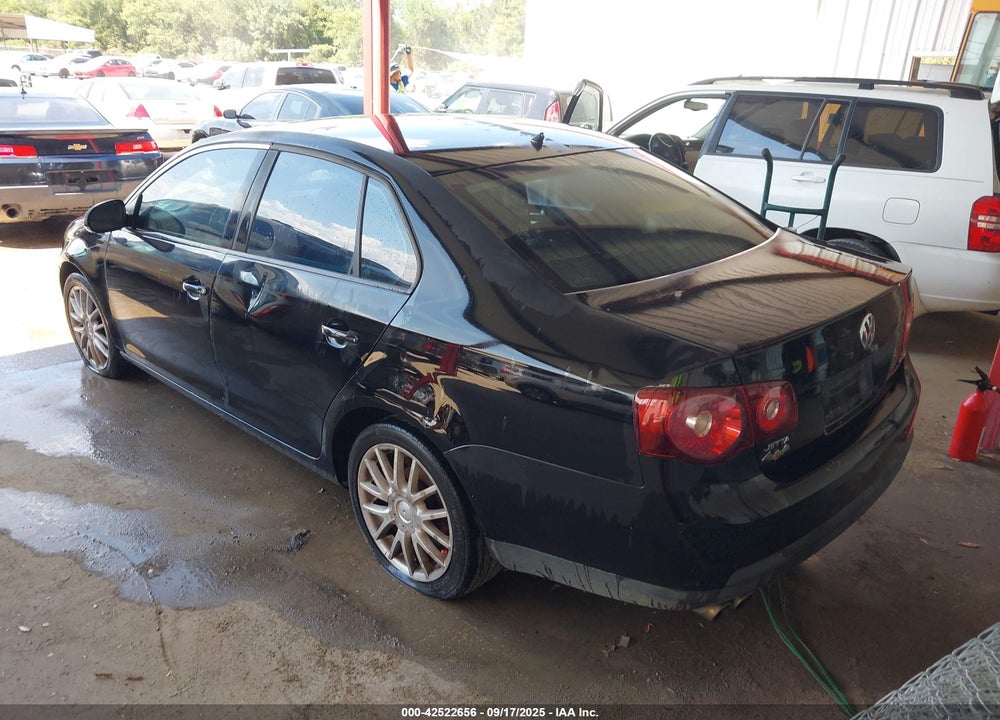 2010 VOLKSWAGEN JETTA VIN: 3VWJZ7AJ0AM039774