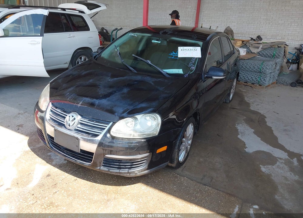 2010 VOLKSWAGEN JETTA VIN: 3VWJZ7AJ0AM039774