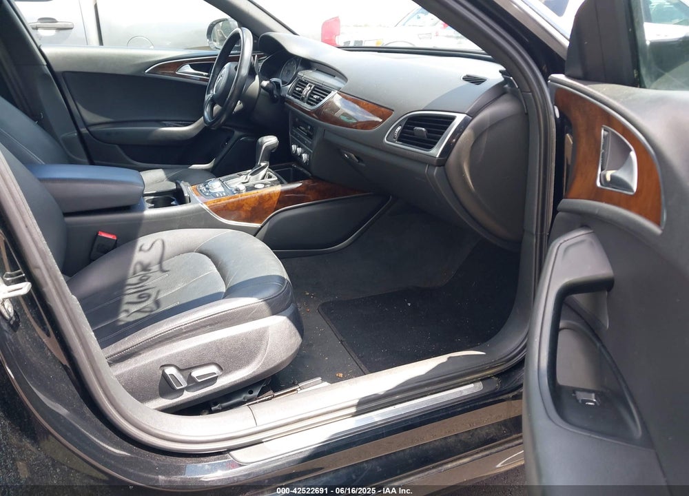 2016 AUDI A6 VIN: WAUDFAFC7GN173855