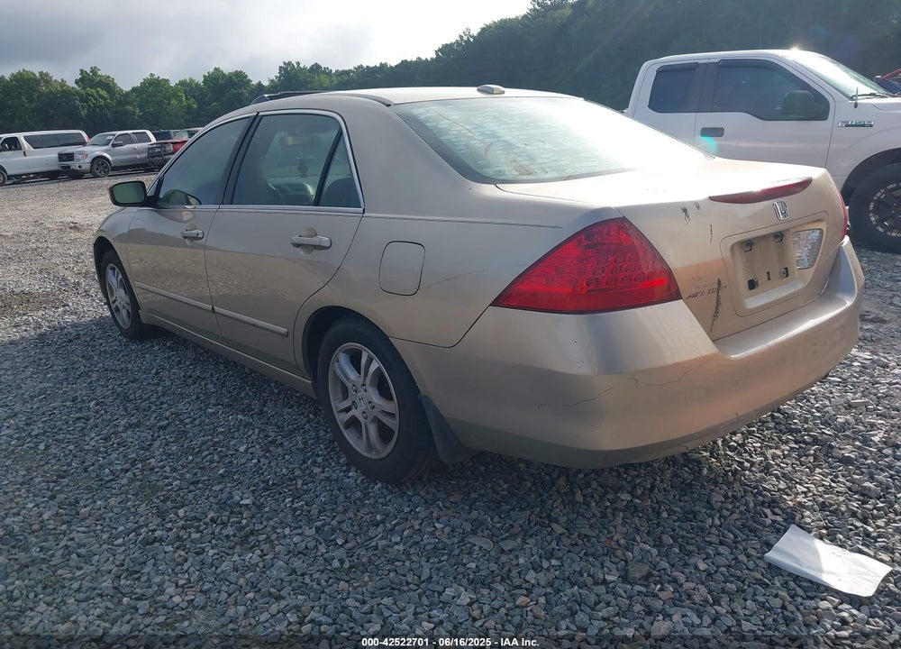 2007 HONDA ACCORD VIN: 1HGCM568X7A172201