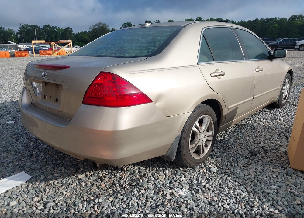 2007 HONDA ACCORD VIN: 1HGCM568X7A172201