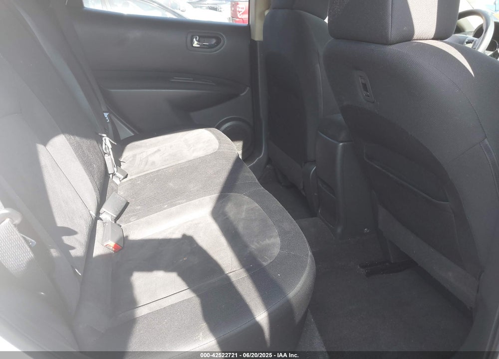 2010 NISSAN ROGUE S VIN: JN8AS5MV6AW131910