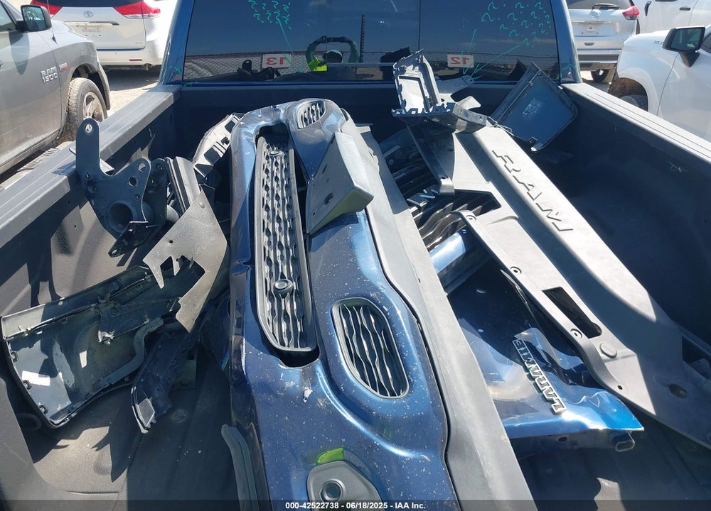 2020 RAM 1500 LAIE  4X4 5'7 BOX VIN: 1C6SRFJT4LN177790