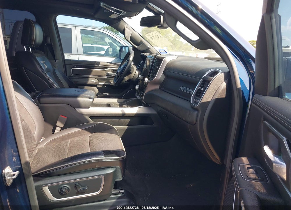 2020 RAM 1500 LAIE  4X4 5'7 BOX VIN: 1C6SRFJT4LN177790