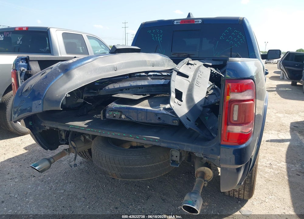 2020 RAM 1500 LAIE  4X4 5'7 BOX VIN: 1C6SRFJT4LN177790