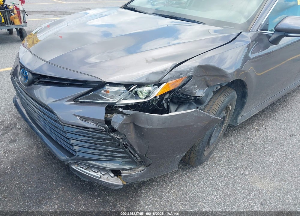 2022 TOYOTA CAMRY LE HYBRID VIN: 4T1C31AK8NU581785