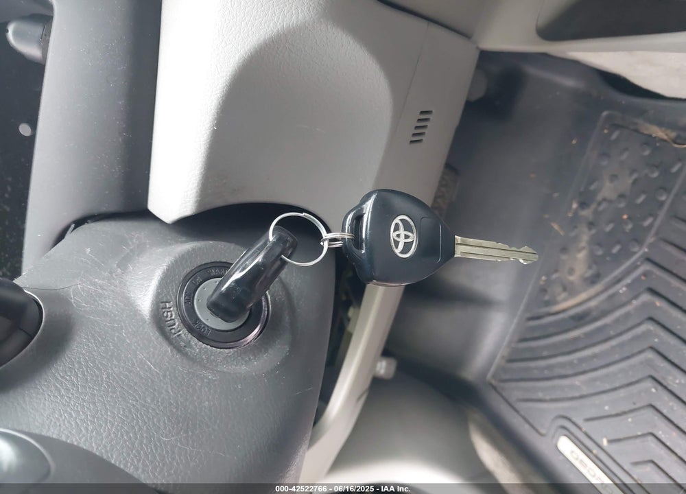 2010 TOYOTA CAMRY VIN: 4T1BF3EK7AU055425