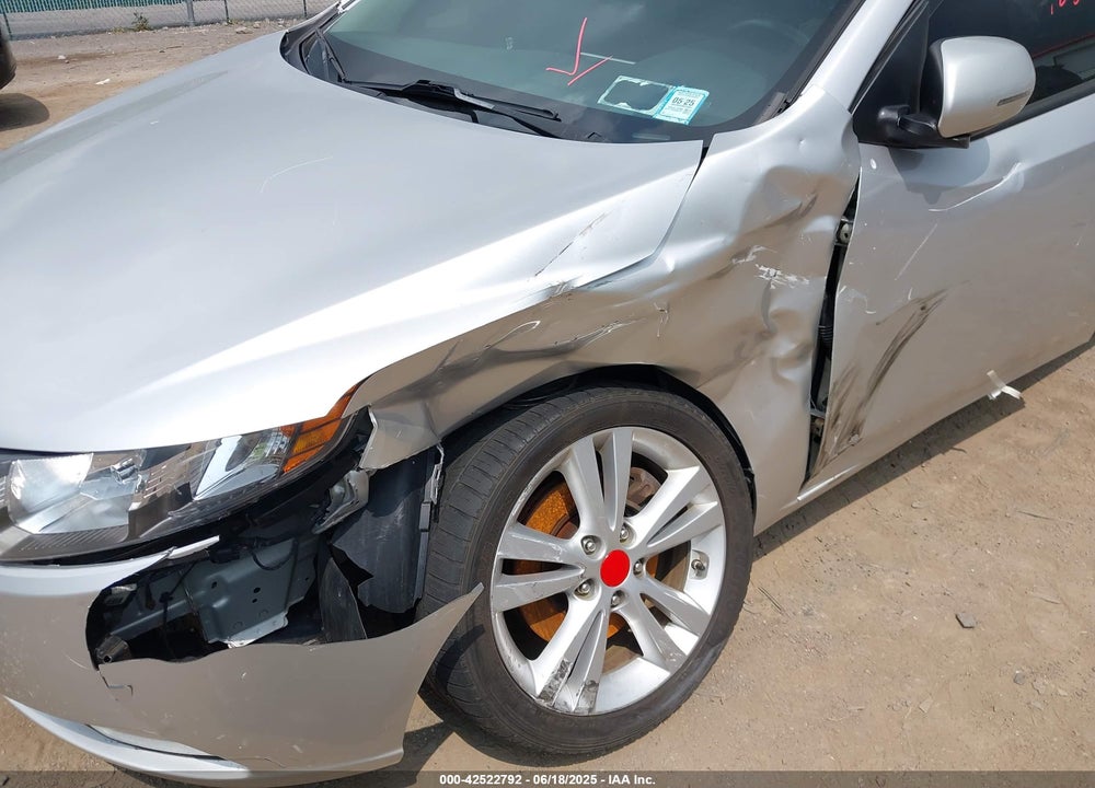 2011 KIA FORTE VIN: KNAFW5A34B5334047