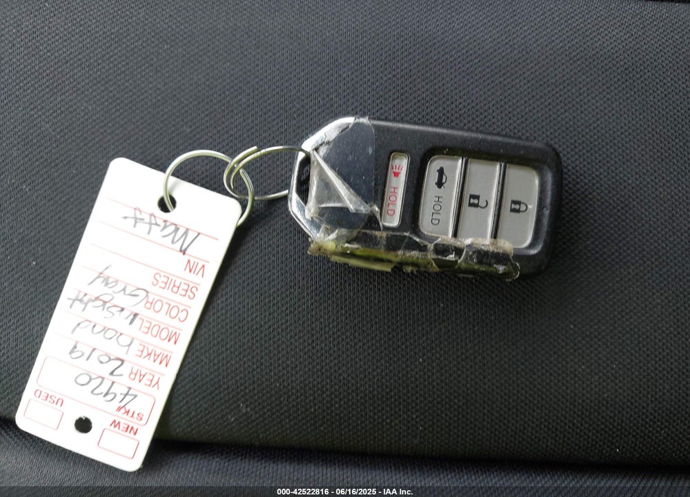 2019 HONDA INSIGHT LX VIN: 19XZE4F18KE011810